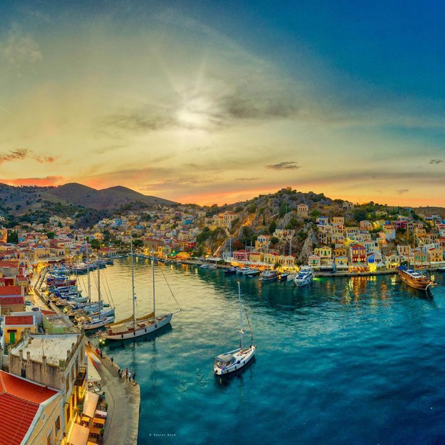 Marika'S Deluxe Rooms Symi Exteriér fotografie